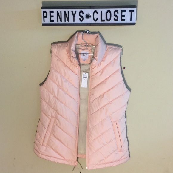GAP Jackets & Blazers - Gap pink puffer vest